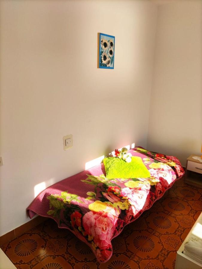 Hotel Kuca Carmen Rab Town Esterno foto